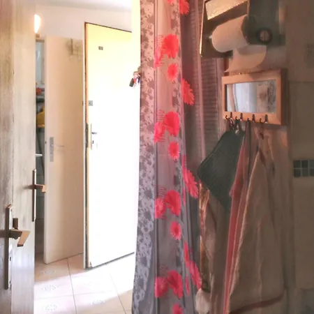 Apartment Avec Piscine Partagee A Agde