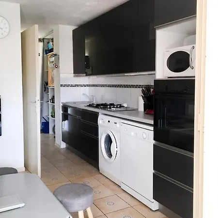 De 2 Avec Piscine Partagee Jardin Clos Et Wifi A A 2 Km De La *